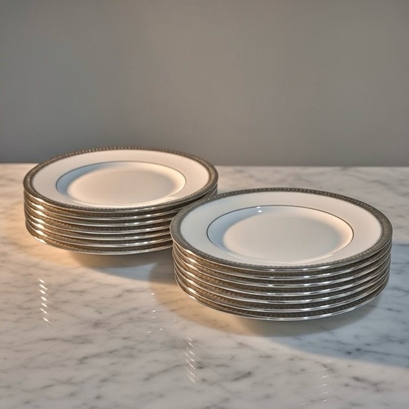 VTG & RARE ROYAL DOULTON ~ RAVENSWOOD Salad Plates 8”  Total (12)
